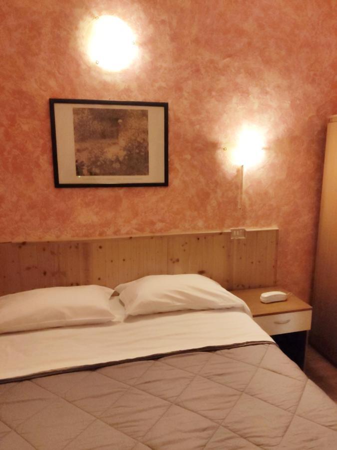 Hotel Ariosto Centro Storico Ρέτζιο Εμίλια Εξωτερικό φωτογραφία
